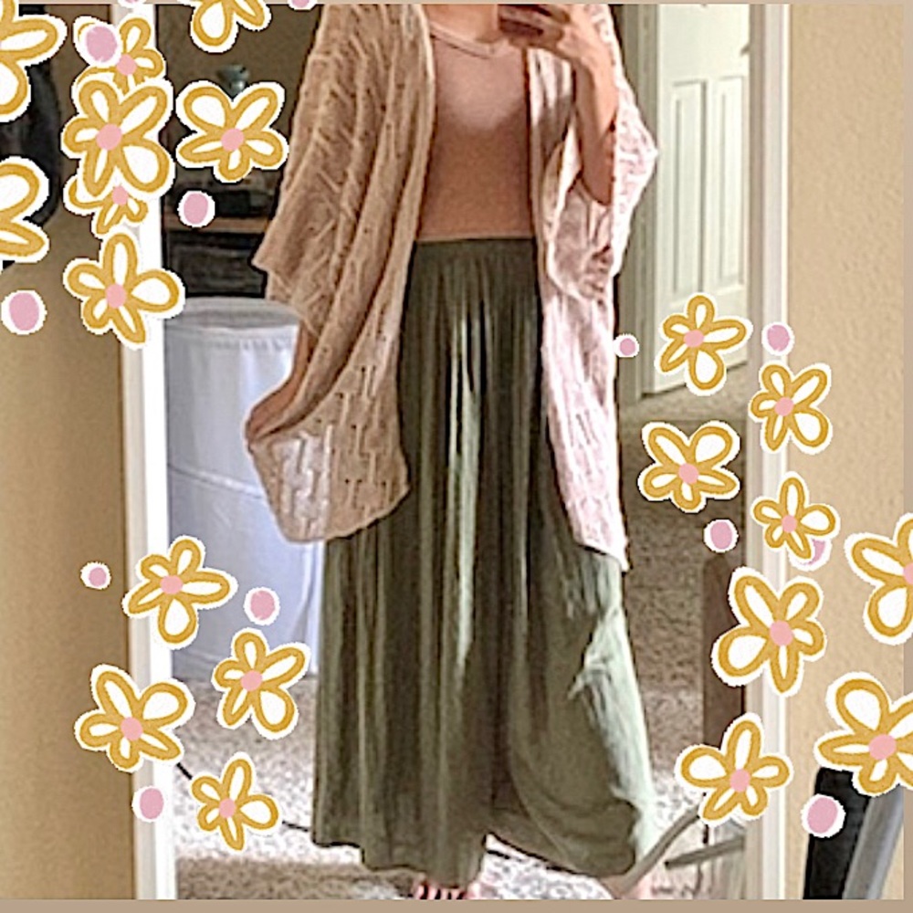 🌸 (3 for $10) Uniqlo army green women pleated pants